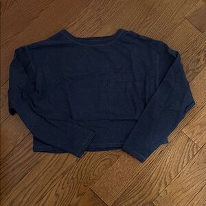 Jill Yoga Navy Long Sleeve Cropped Top